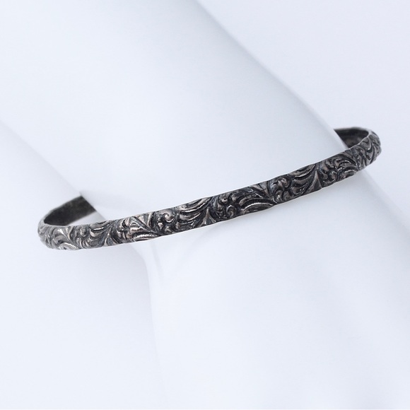 Vintage Sterling Silver Bangle Bracelet Chased Ornate Flourish Design - Picture 1 of 5
